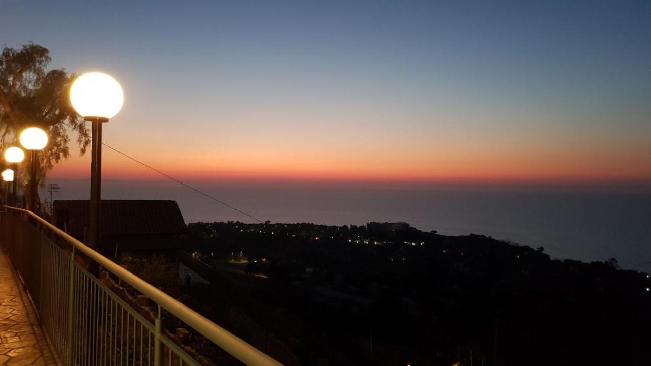 Villa Le Terrazze تْشيفالو المظهر الخارجي الصورة